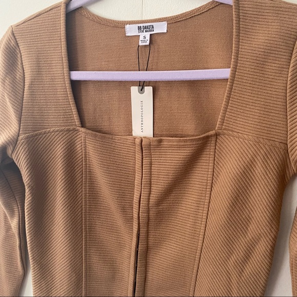 💔SOLD 💔 Anthropologie Ribbed Corset-Seamed Top Long sleeve Camel Colored NEW - Picture 3 of 5